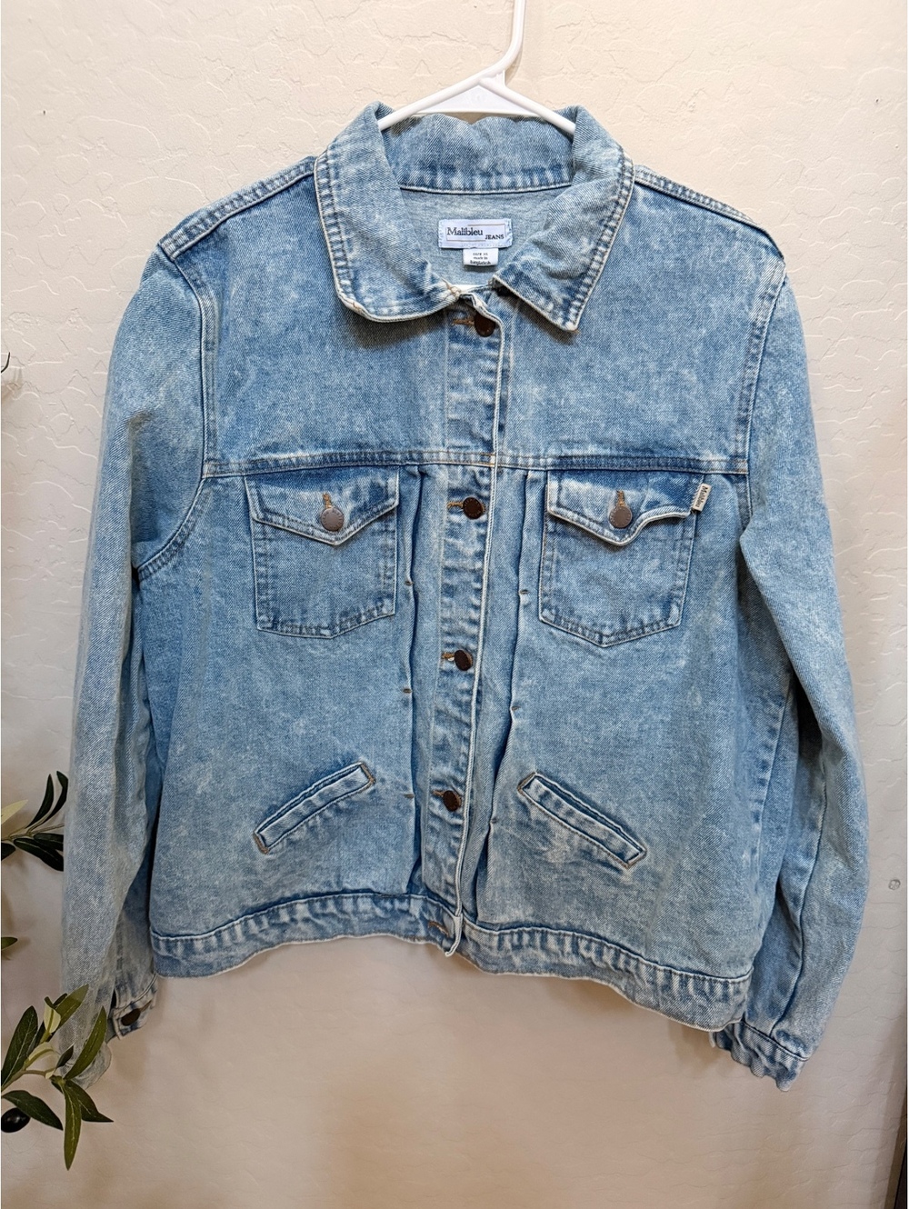 Malibleu Jeans light-wash acid-wash denim jacket